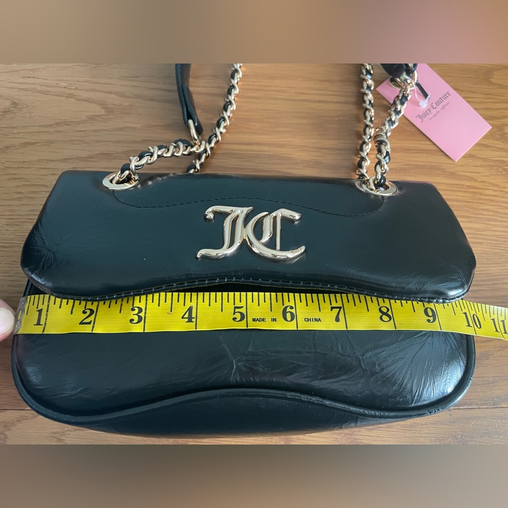 Juicy Couture Fashion Vibe Flap Crossbody Black Chain Strap Logo Textured NWT - Picture 15 of 16
